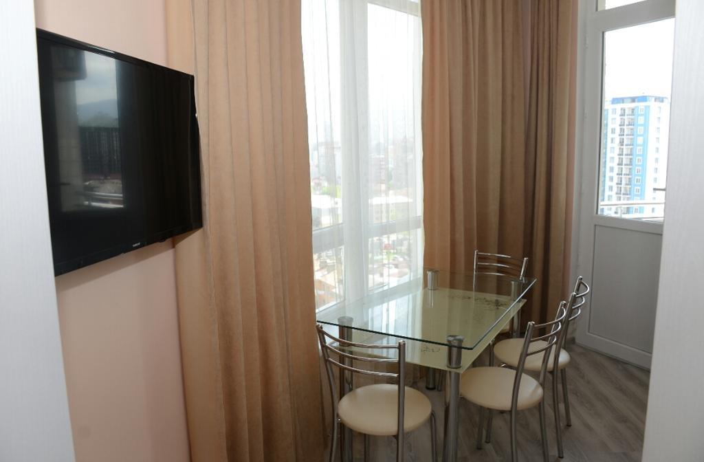 G.M.M Apartaments Batoumi Extérieur photo